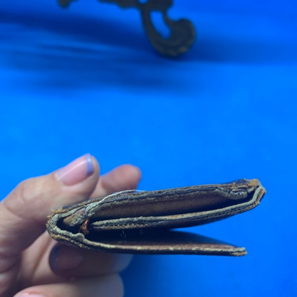 🤎 🤎 🤎 Louis Vuitton Monogram signature design LV Logo 4 key holder 22 - Picture 4 of 15